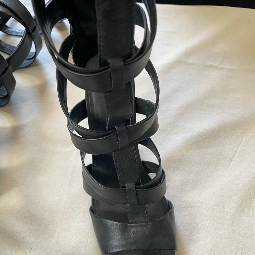 Tildon Black Knee High Gladiator Heels - Picture 7 of 9